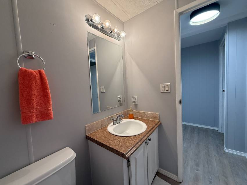 7711 Lakeshore Dr a Ellenton, FL Mobile or Manufactured Home for Sale